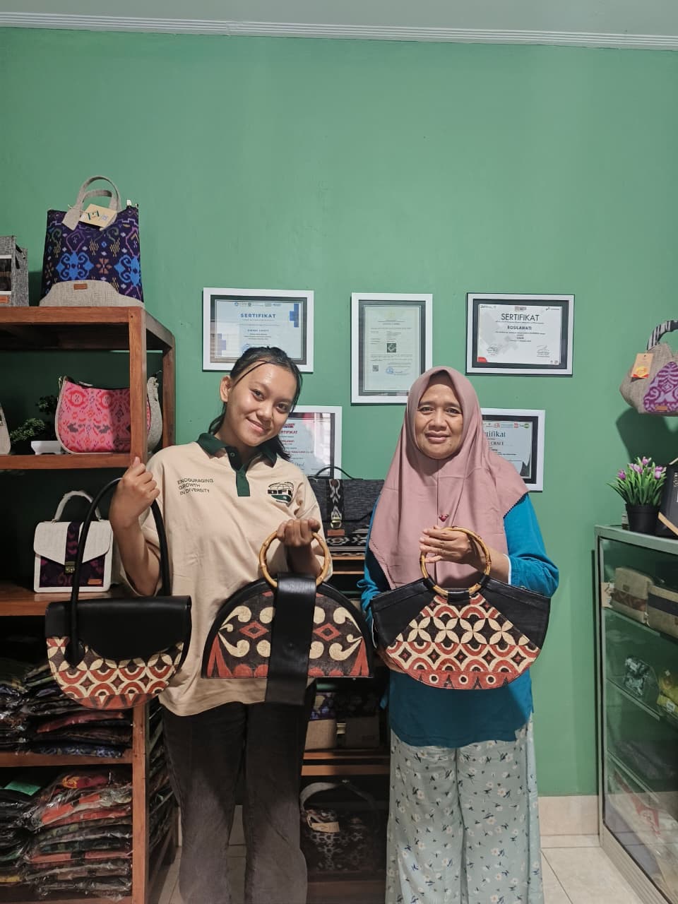 gambar whatsapp 2025 08 18 pukul 10.09.29 22c45101