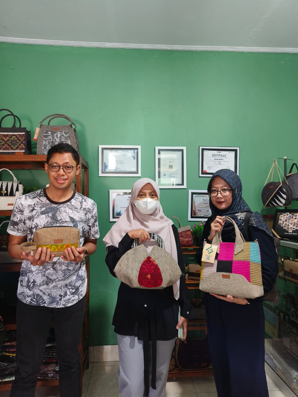 gambar whatsapp 2025 08 18 pukul 10.09.33 c62c6415