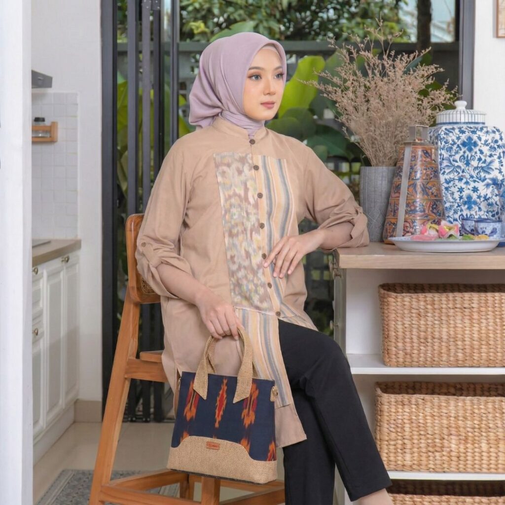 Inspirasi Outfit Kerja dengan Sentuhan Etnik yang Elegan outfit kerja